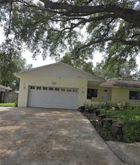 1229 OAK VALLEY DRIVE, Seffner, FL 33584