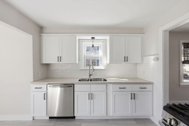 83 Ellsworth Ave, Springfield, MA 01118