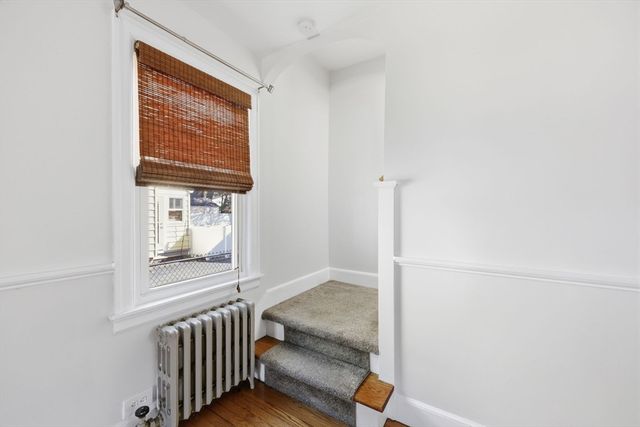 83 Ellsworth Ave, Springfield, MA 01118