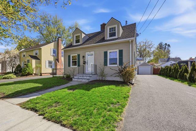 83 Ellsworth Ave, Springfield, MA 01118
