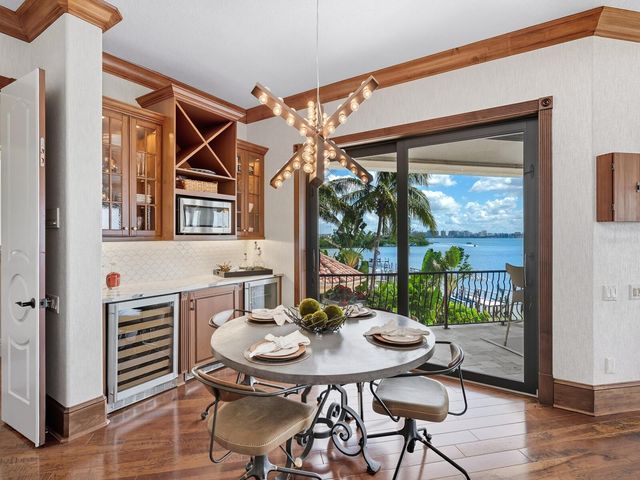 1436 JOHN RINGLING PARKWAY, Sarasota, FL 34236