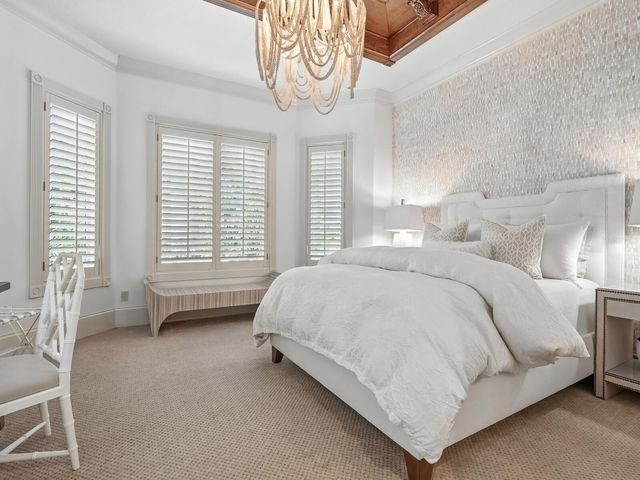 1436 JOHN RINGLING PARKWAY, Sarasota, FL 34236