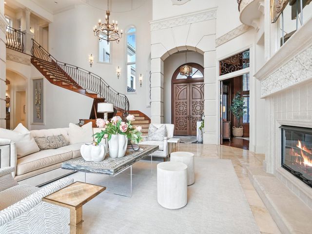 1436 JOHN RINGLING PARKWAY, Sarasota, FL 34236