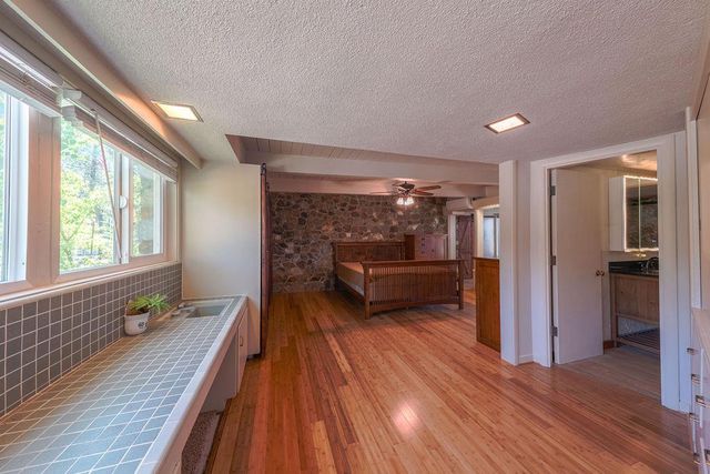 10209 Ranch Rd, Rough And Ready, CA 95975