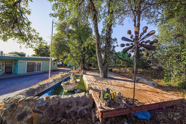 10209 Ranch Rd, Rough And Ready, CA 95975