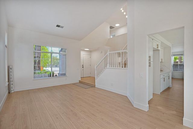 8320 Leda Ct, Antelope, CA 95843