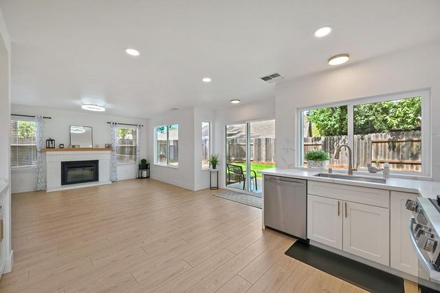8320 Leda Ct, Antelope, CA 95843