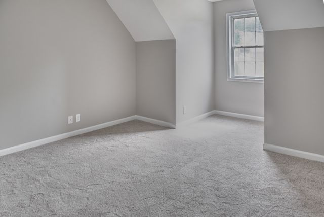 389 Brook Mead Dr, Clarksville, TN 37042