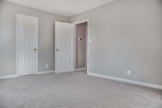 389 Brook Mead Dr, Clarksville, TN 37042