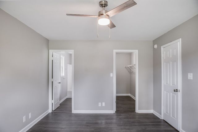 389 Brook Mead Dr, Clarksville, TN 37042