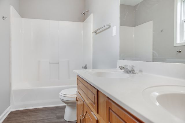 389 Brook Mead Dr, Clarksville, TN 37042