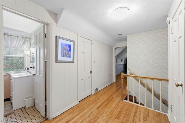 2044 S Belvoir Boulevard, South Euclid, OH 44121