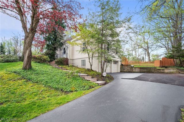 2044 S Belvoir Boulevard, South Euclid, OH 44121