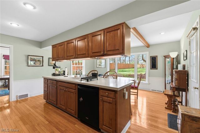 2044 S Belvoir Boulevard, South Euclid, OH 44121