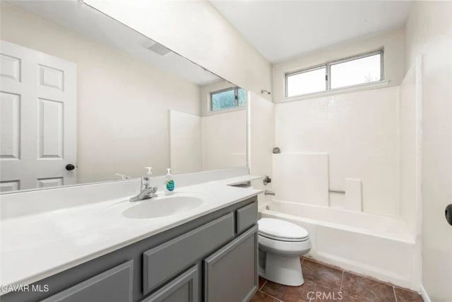 44011 11th East, Lancaster, CA 93535