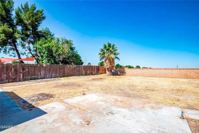 44011 11th East, Lancaster, CA 93535