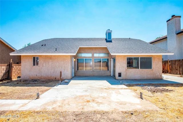 44011 11th East, Lancaster, CA 93535
