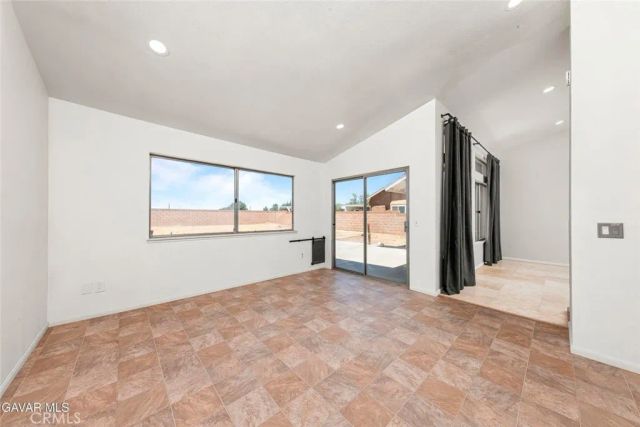 44011 11th East, Lancaster, CA 93535