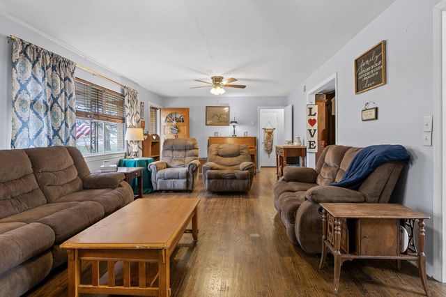 1102 Collins Circle, Chattanooga, TN 37411