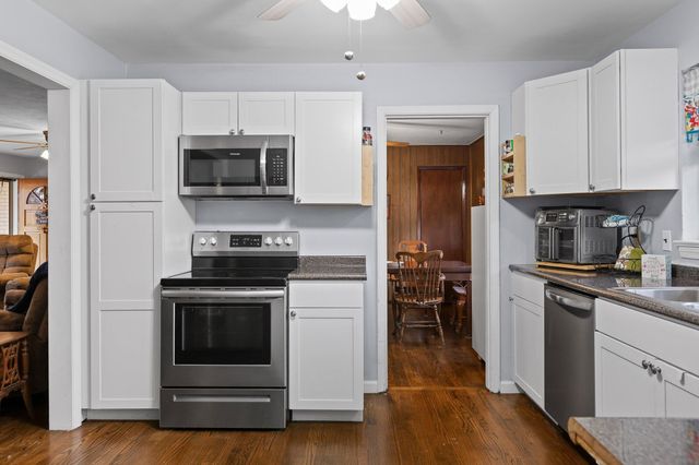 1102 Collins Circle, Chattanooga, TN 37411