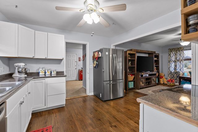 1102 Collins Circle, Chattanooga, TN 37411