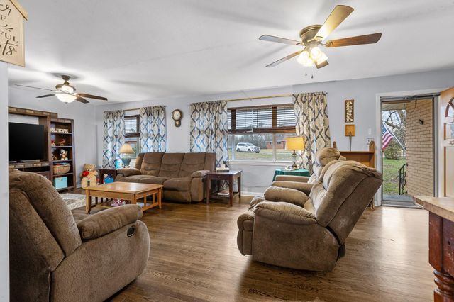 1102 Collins Circle, Chattanooga, TN 37411