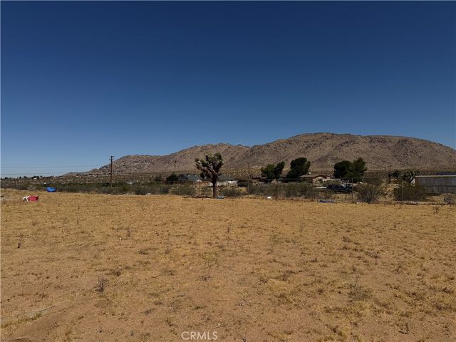 15911 Thomas, Apple Valley, CA 92307