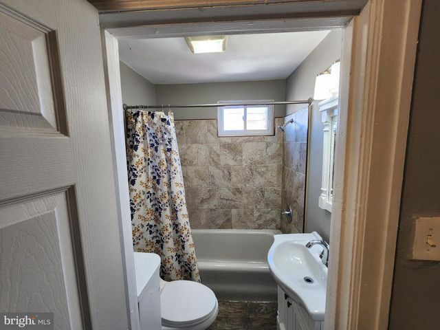 6017 ELMWOOD AVE, Philadelphia, PA 19142