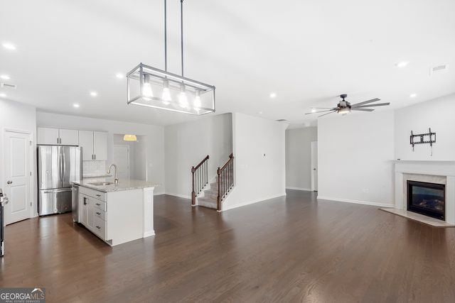 828 Royal Red Court, Mcdonough, GA 30253