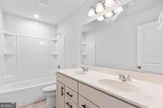 828 Royal Red Court, Mcdonough, GA 30253