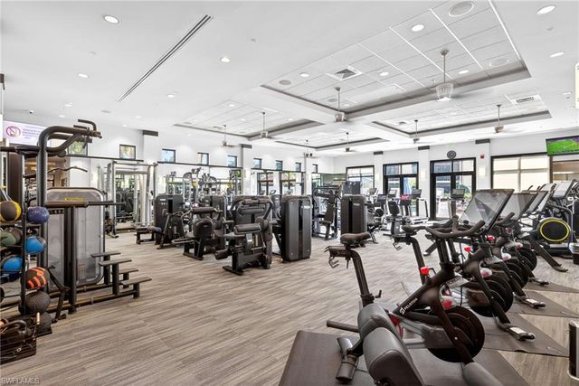 1540 5TH AVE S D305, Naples, FL 34102
