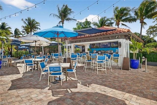 1540 5TH AVE S D305, Naples, FL 34102