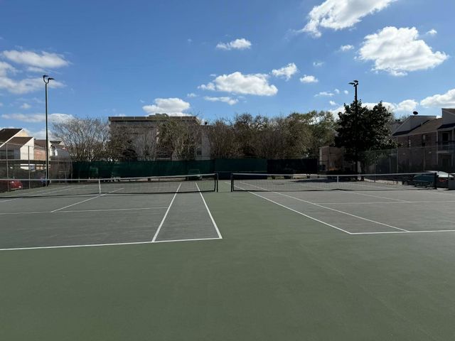 7950 N Stadium Drive 194, Houston, TX 77030