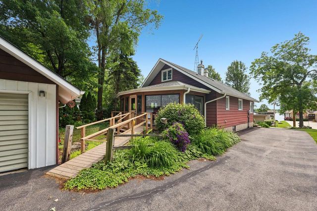 6707 238th AVENUE, Salem, WI 53168