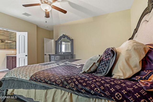 13736 Garforth Avenue, Horizon City, TX 79928