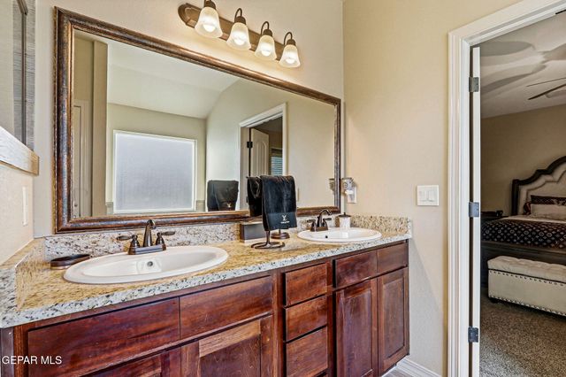 13736 Garforth Avenue, Horizon City, TX 79928