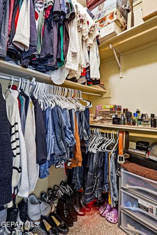 13736 Garforth Avenue, Horizon City, TX 79928