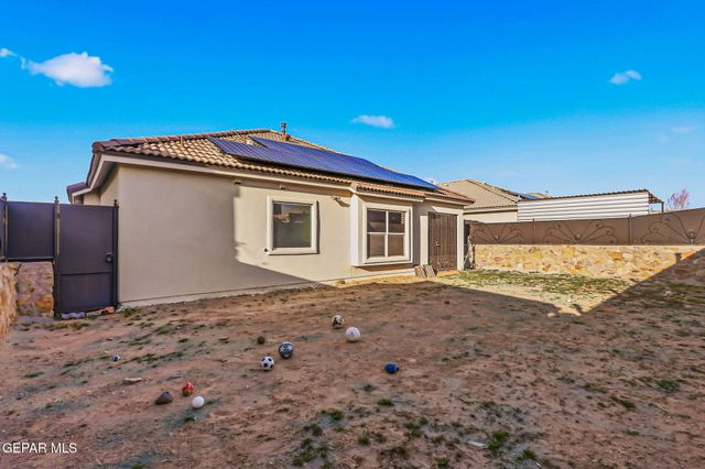 13736 Garforth Avenue, Horizon City, TX 79928