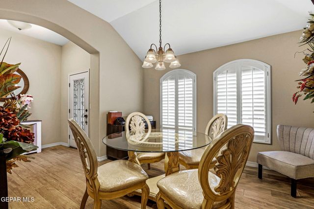 13736 Garforth Avenue, Horizon City, TX 79928