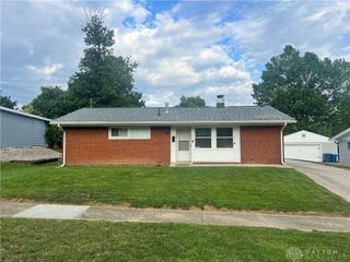 541 Chaucer Road, Dayton, OH 45431