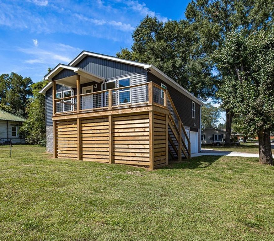 402 Old Viola Rd, Mcminnville, TN 37110