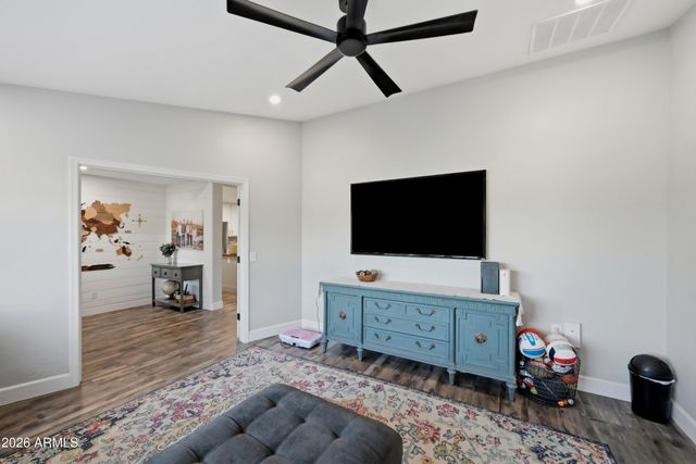 1102 N FOREST --, Mesa, AZ 85203