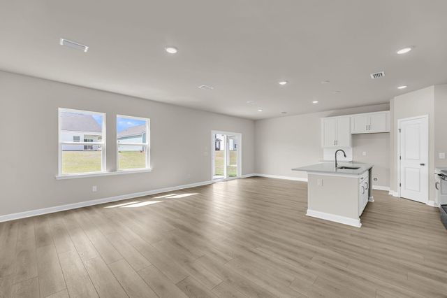 4030 Lemon Grass Lane, Ravenel, SC 29470