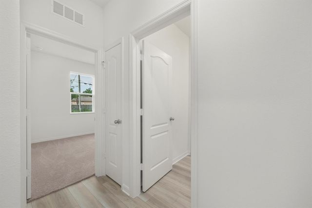 9375 103rd Avenue, Vero Beach, FL 32967