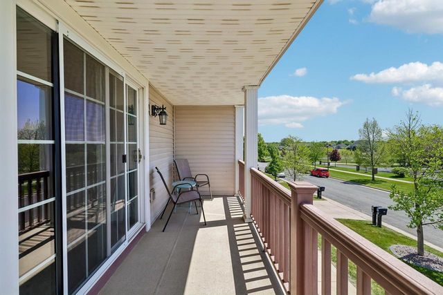 976 Stonehaven Drive, Sun Prairie, WI 53590