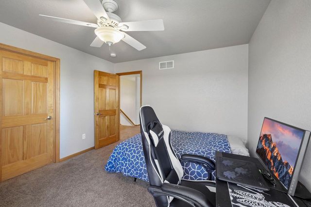 976 Stonehaven Drive, Sun Prairie, WI 53590