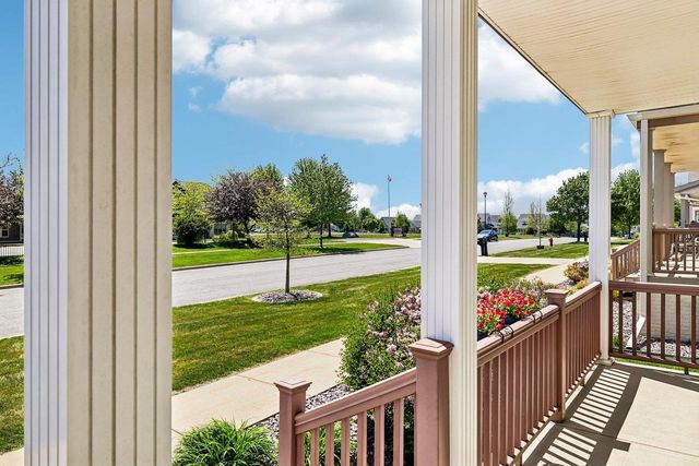976 Stonehaven Drive, Sun Prairie, WI 53590