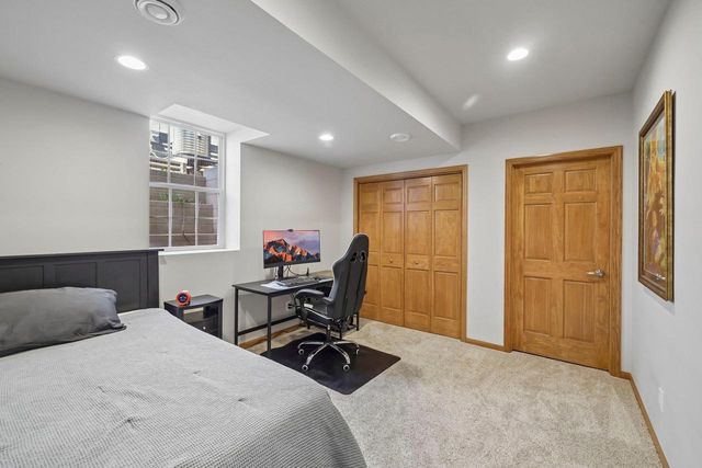 976 Stonehaven Drive, Sun Prairie, WI 53590