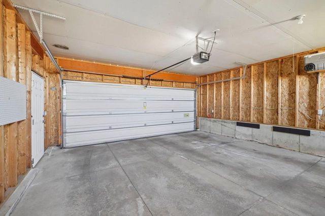 976 Stonehaven Drive, Sun Prairie, WI 53590