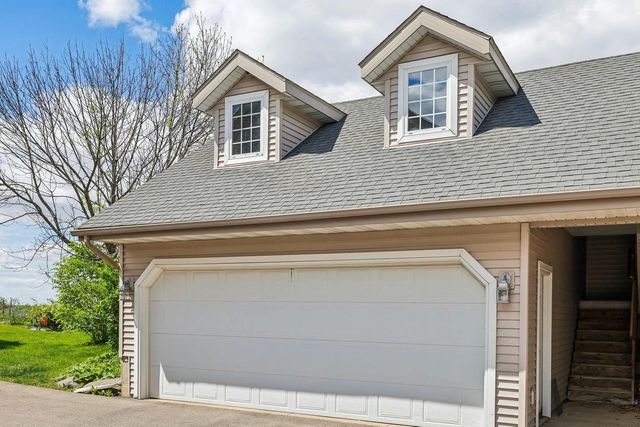 976 Stonehaven Drive, Sun Prairie, WI 53590